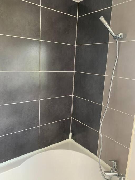 1 Bedroom Annex, Private Bathroom, Peaceful Area Claypits Экстерьер фото